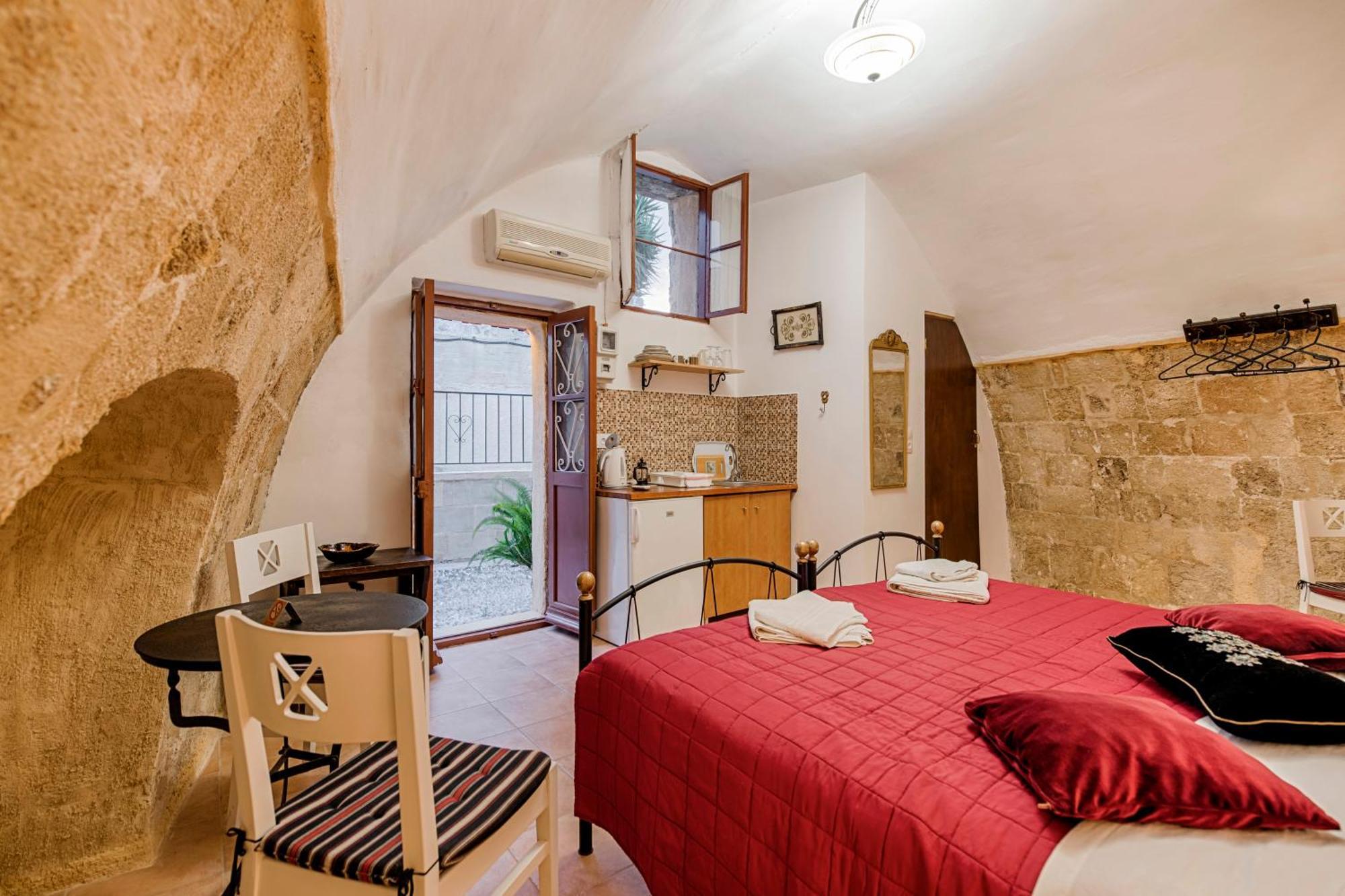 Kristina'S Rooms Rhodes City المظهر الخارجي الصورة